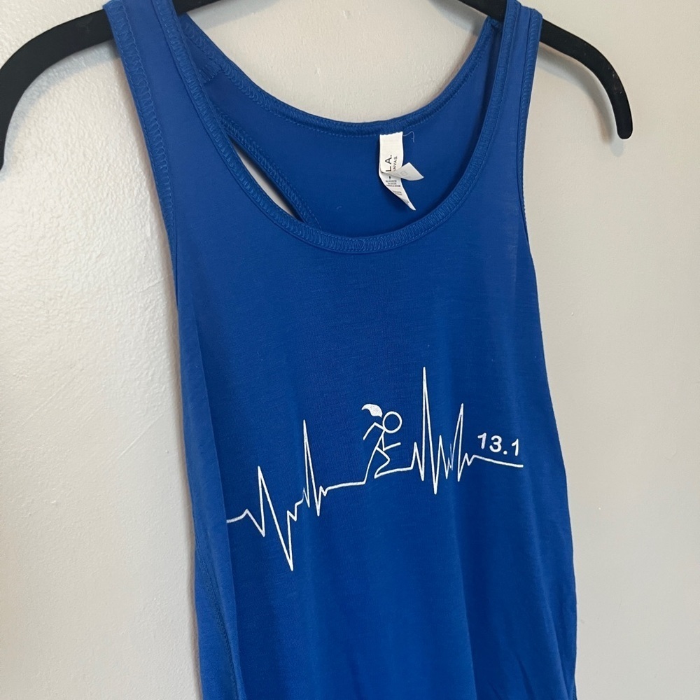 Bella Women’s Half Marathon 13.1 Graphic Heartbear Tank Top Blue Small